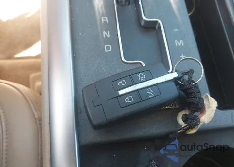 2009 Lincoln Mks from USA, damaged, VIN 1LNHM93R29G607636